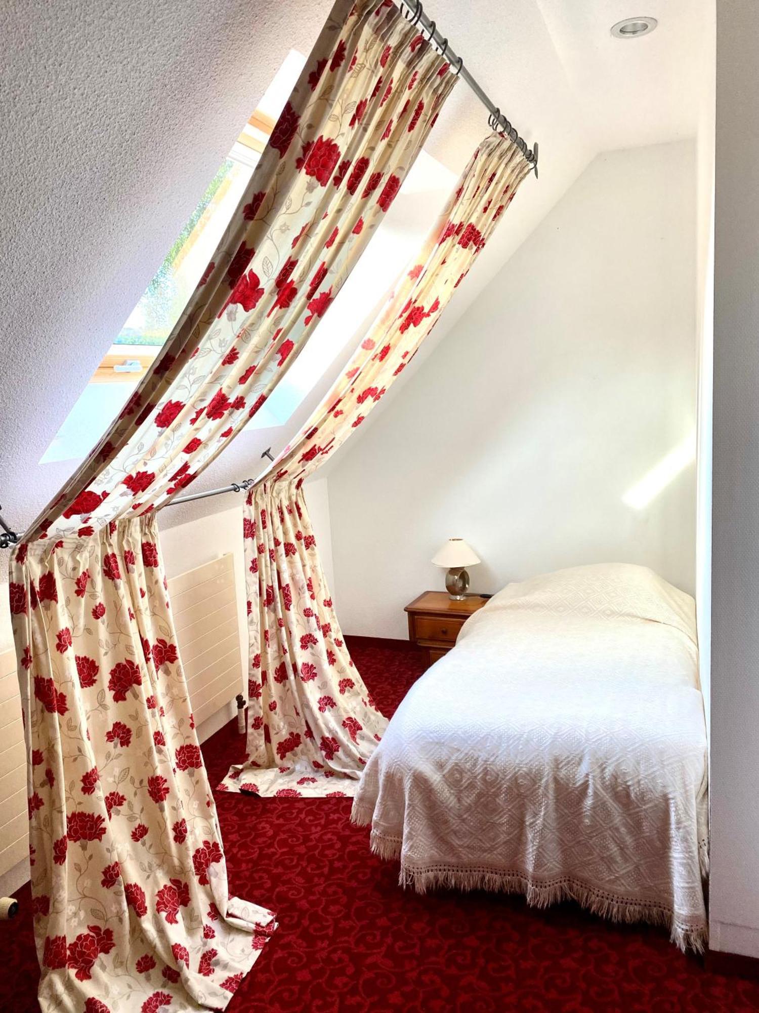 Hotel Restaurant Le Petit Kohlberg Люкель Экстерьер фото